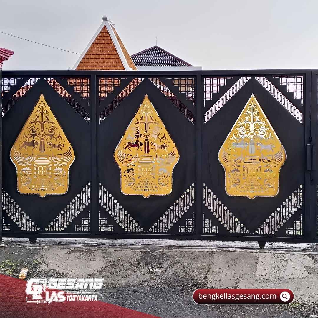Pagar Bermotif