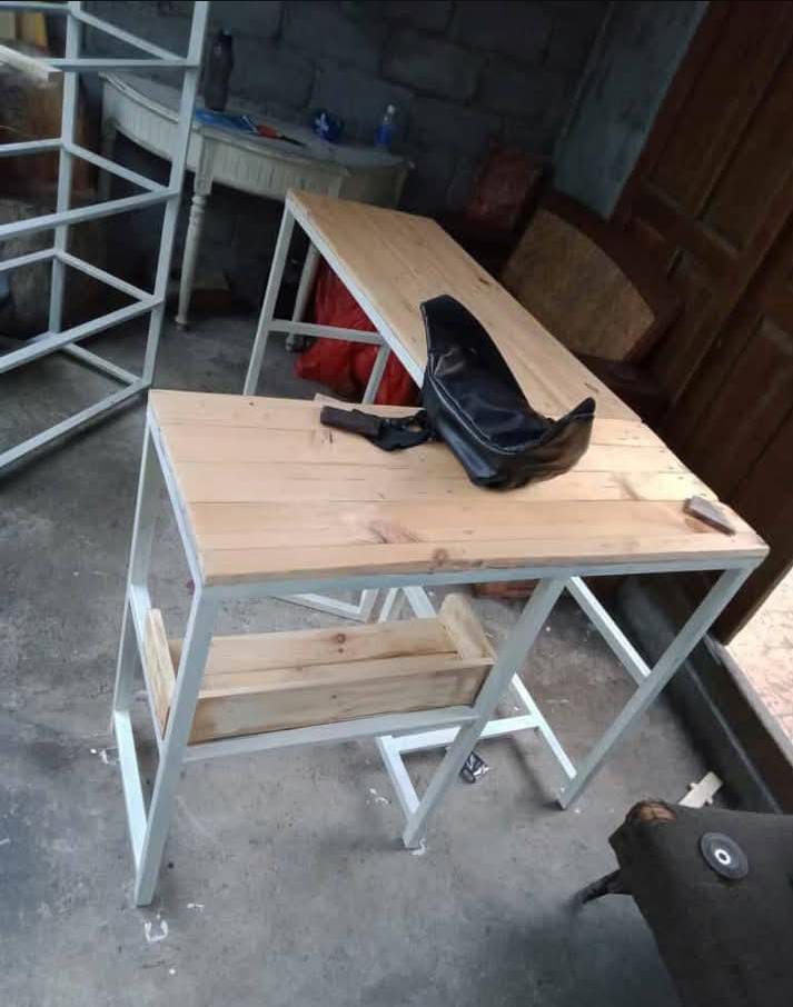 Rak Besi - 4